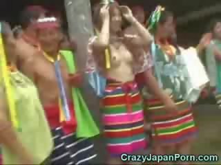 Japonez în o papuan tribe!